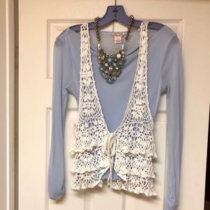 💄White Crochet Vest